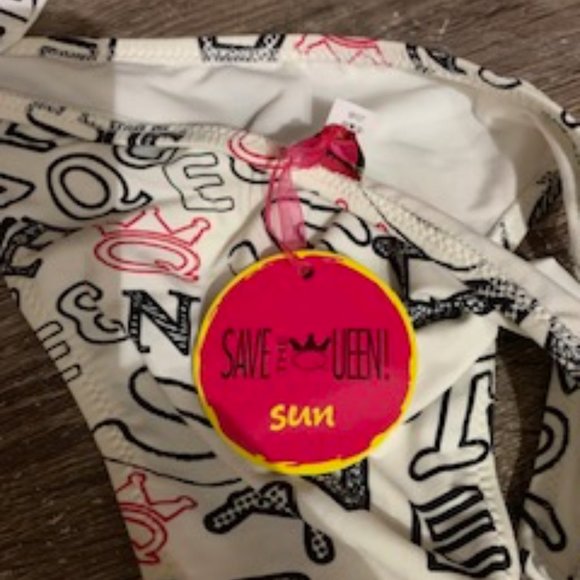 Save the Queen  Printed Bikini - Picture 10 of 12